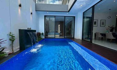 DIJUAL VILA MODERN MEWAH CANGGU JLN PANTAI BERAWA