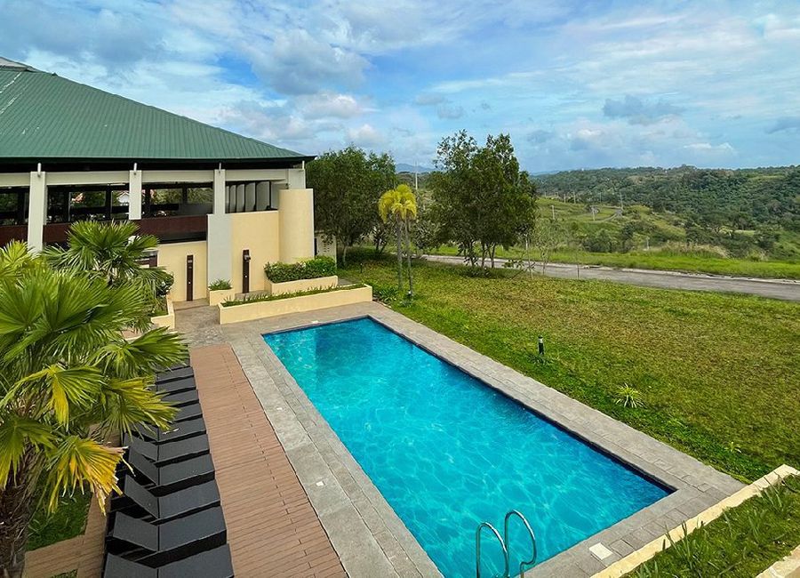 Forest Hills Avenue, Langhaya, Dela Paz, Antipolo, Rizal