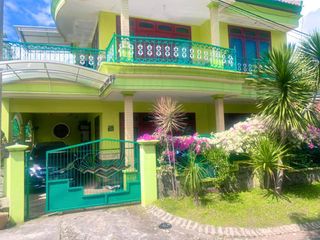 Dijual Rumah Villa Cantik Terawat Siap Huni Semifurnished di Karangploso Malang