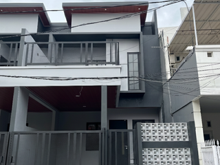 New House in a Strategic Location at Taman Harapan Baru, Close to Schools & Public Facilities (22206 FD)