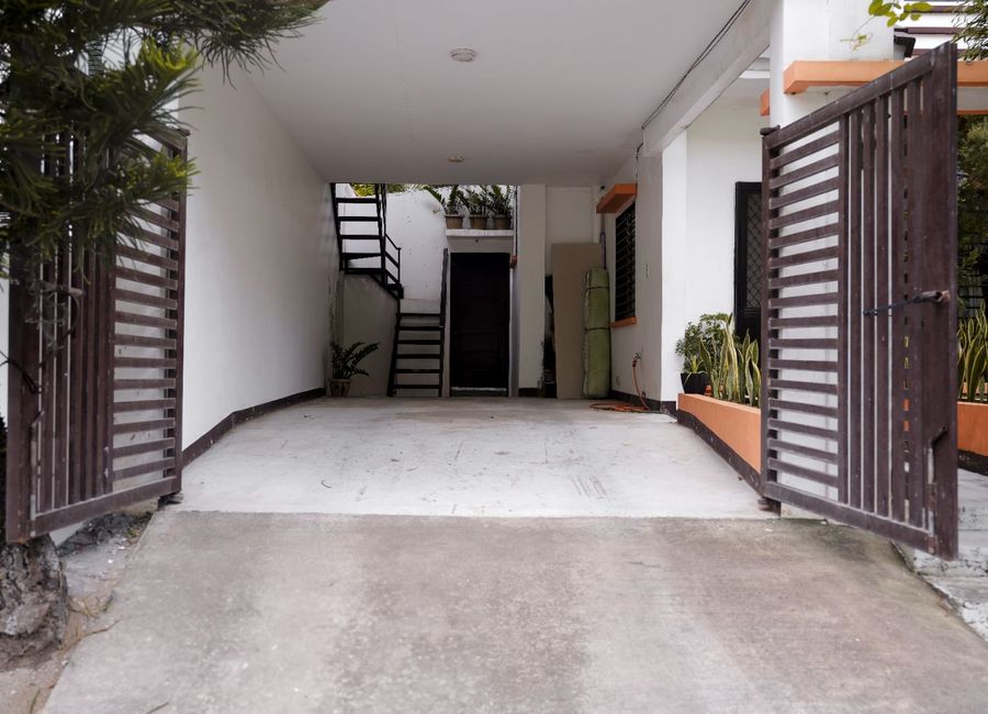 Mont Blanc Street, South Peak, San Antonio, San Pedro, Laguna image 3