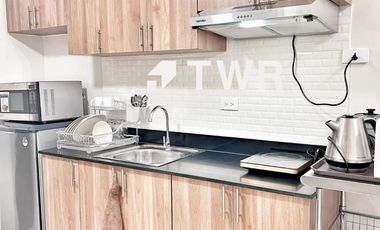 THE LOOP TOWERS IN LIMKETKAI 1BEDROOM WITH PARKING FOR SALE