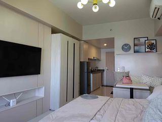 Mandani Bay Studio by the water for rent