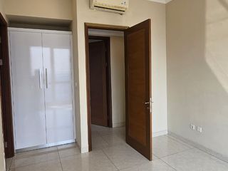 Di Jual Condominium taman Anggrek Residence 3 Bedroom Semi Furnish