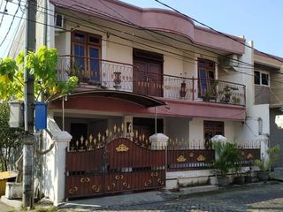Beautiful and Well-Maintained House in East Semolowaru, Surabaya, Strategic Location
