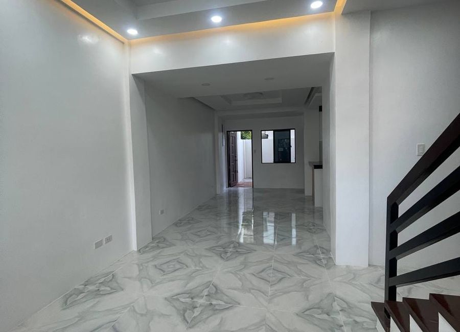 Village East Avenue, Village East Executive Homes, Muntingdilaw, Antipolo, Rizal image 2