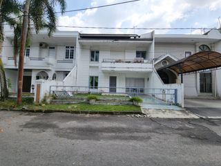 Villa di Komplek Malibu Indah ( Polonia )