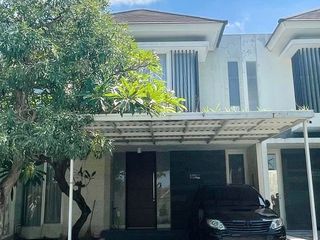 SEWAKAN PELICAN HILL , 2 LT MINIMALIS SIAP HUNI , FULL FURNISH BAGUS DI CITRALAND SURABAYA