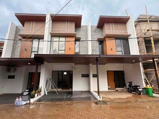 Rumah Mewah 2 Lantai Modern di Cireundeu, Tangerang Selatan – Cluster Eksklusif