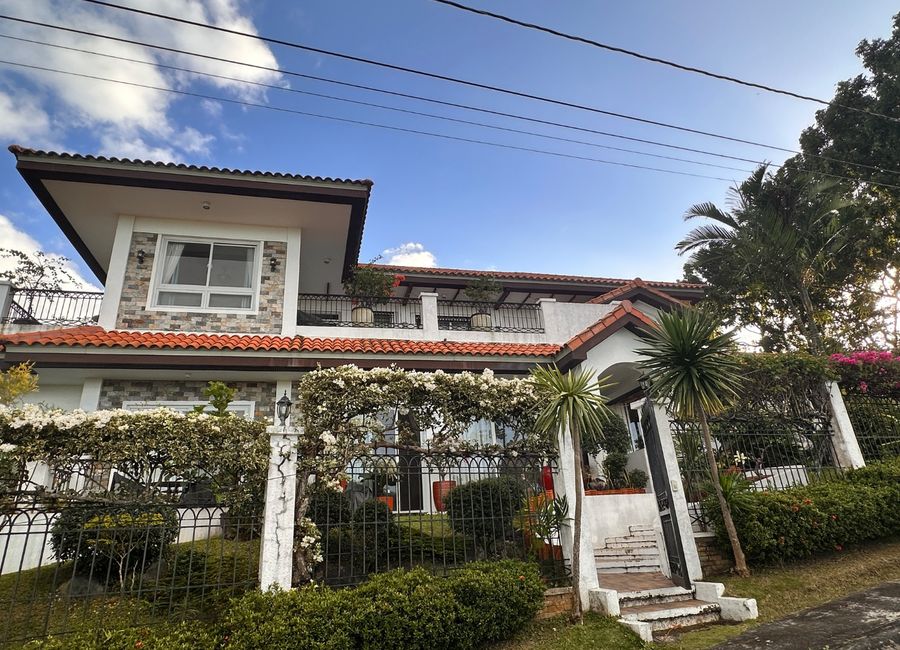 Summerville, Laguna Hills, Pansol, Calamba, Laguna