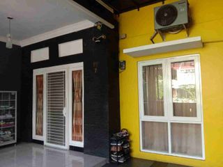 rumah murah banget di cluster Sriwedari THB Bekasi