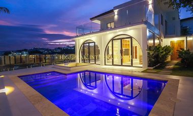 Hacienda Salinas - Architect-Designed Modern Home with Pool, Views, and Resort-Style Interiors