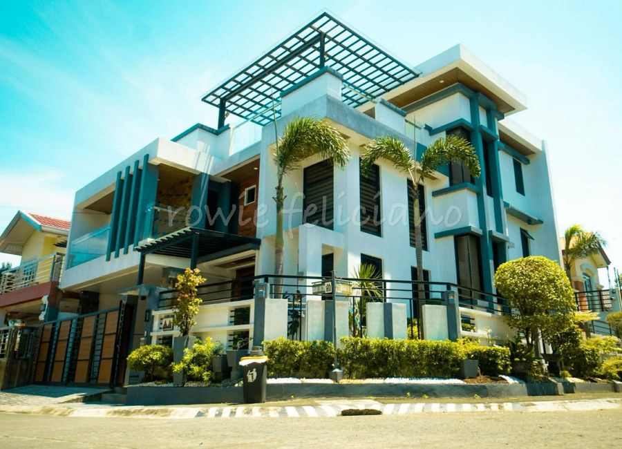 Metrogate Spring Meadows 5 bedrooms fully furnished for sale in Bulacan ...