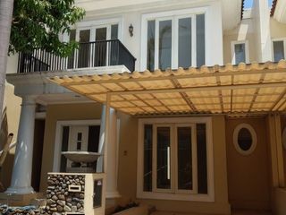 Disewakan Rumah 2 Lantai di Royal Family Semarang