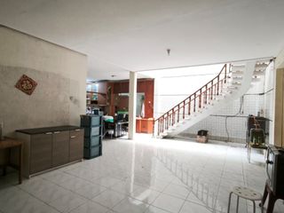 Dijual Ruko di Otto Iskandar Dinata Bandung Siap Pakai