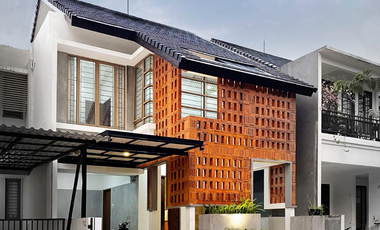 Emerald Rumah Sudah Renovasi Siap Huni 5 Menit ke Fresh Market