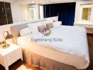 1 Unit Apartment Warhol