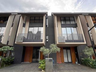 Townhouse 3 Lantai di Lebak Bulus Cilandak, Jakarta Selatan Siap Huni