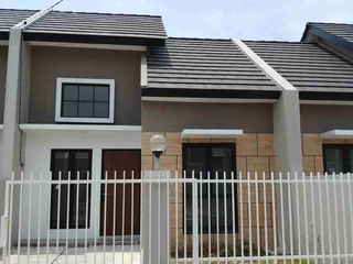 DIJUAL RUMAH OPER KREDIT DEKAT MERR SURABAYA