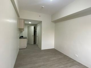 33K MONTHLY DP NEARLY TURNOVER CONDO NEAR UST