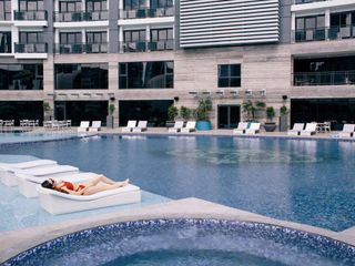RUSH FOR SALE!! High Floor Studio Condo in Knightsbridge Residences | 56th Floor with Balcony | ₱3,800,000