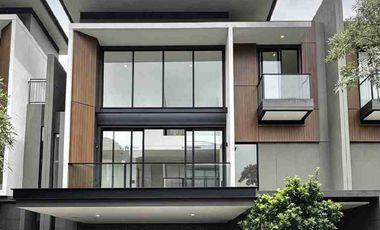 DI JUAL RUMAH LUXURY NAVAPARK BSD