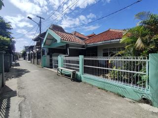 825 Rumah Lama 2 Lt Cocok Untuk Bangun Kost2an di Kedaung - Ciputat, Tangerang Selatan