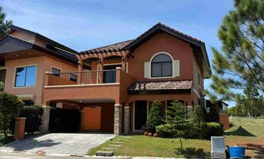 HOUSE FOR SALE IN PORTOFINO ALABANG
