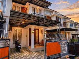 AMR-040.STP  Sewa Rumah 3BR Full Furnished di Residence Munggu Cepaka – Dekat Canggu