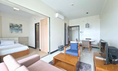 Near the beach Fully furnished Condo for sale in Mactan Newtown Cebu