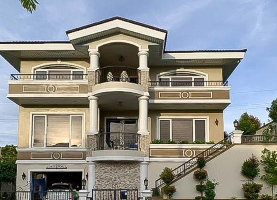 Paseo de Enrile, Splendido Taal Residential Golf & Country Club, Laurel, Batangas