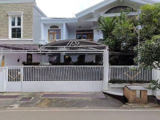 Turun Harga Rumah LELANG Murah Mewah Strategis SHM Siap Huni di Jl. Abadi, Kota Bandung