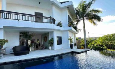 DIJUAL VILLA DI NUSA DUA  KUTA SELATAN