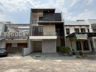 Rumah Pejaten Mewah 3 Lantai Lokasi Exclusive Jkarta Selatan