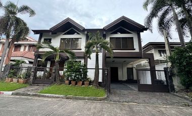 Attractive 4-Bedroom Home with swimming pool in Valle Verde