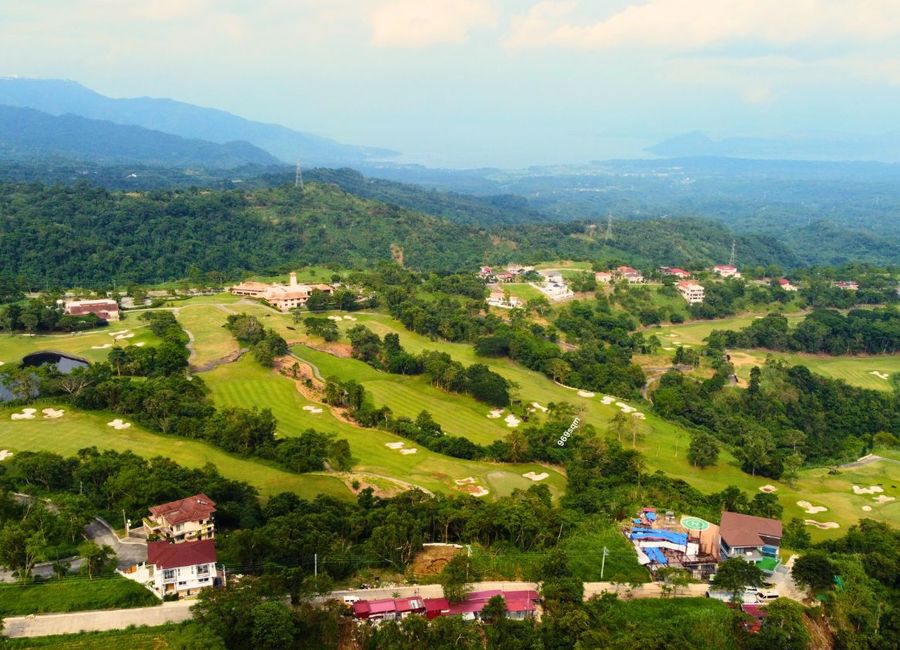 Paseo de Enrile, Splendido Taal Residential Golf & Country Club, Laurel, Batangas image 3