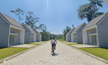 Tanah Pekarangan Barat Terminal Pakem Sleman