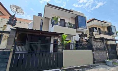 Rumah Minimalis jln Tukad Badung Renon