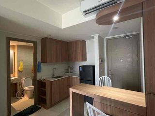 disewakan apartemen gold coast 2BR luas 62m2 furnish bagus