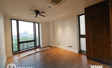 FOR SALE - 3BR Unit in Essensa East Forbes, BGC Taguig City