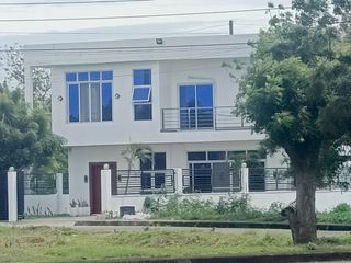 🔥 FOR SALE: 4-Bedroom House in Vistamar Subdivision Resort & Country Club, Lapu‑Lapu City, Mactan Island