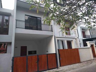 Rumah Baru free Pajak Hny 25Mtr Dr Raya Anyelir Jl6mtr Dkt Unwar,Renon