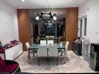 Dijual Town House Springhills Semi Furnish 153m2