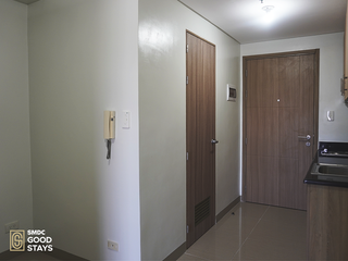 Semi-Furnished 1 Bedroom Unit with balcony for Rent in Unit B011721 Tower 2 Shore 2 Residences Pasay City
