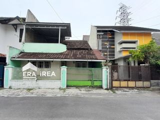 RUMAH DIJUAL DI SOLO KOTA DEKAT SOLO SQUARE MALL, STASIUN PURWOSARI