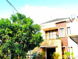 Jual / Sewa Rumah  Fully Furnished di Taman Golf Residence Sukajadi Batam