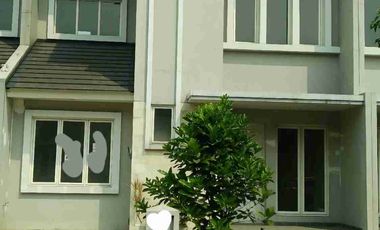JUAL CEPAT !! Rumah 2 lantai 8x20 Suvarna Sutera