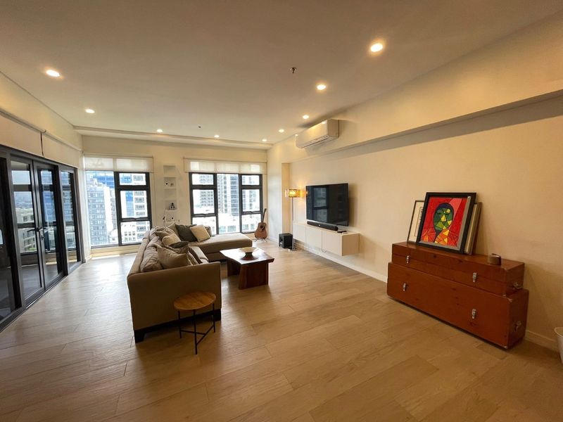 Escala Salcedo by Alveo Land, L.P. Leviste Street, Makati, Kalakhang Maynila, Pilipinas