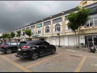 DI SEWAKAN RUKO MONACO JABABEKA