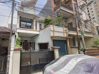 Rumah 2Lt di Menteng Atas Selatan Setiabudi, Hanya 5 Menit Ke Kuningan